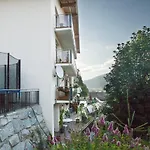 Konukevi Alta Vista 3*